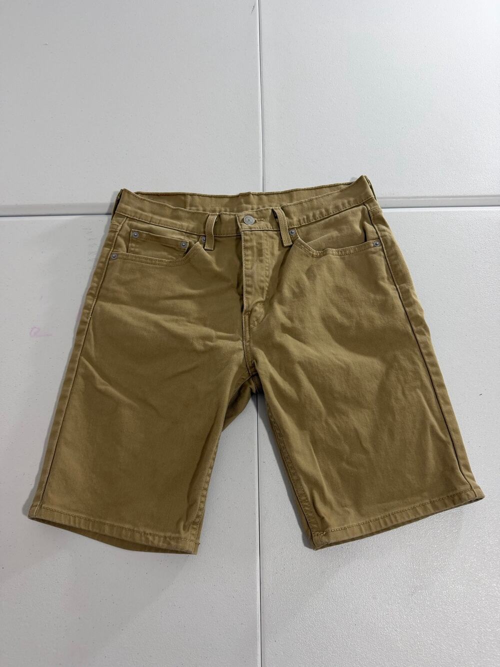 Levi's 405 Standard Fit Denim Shorts Men's 31 Khaki Tan Twill 5-Pocket Casual